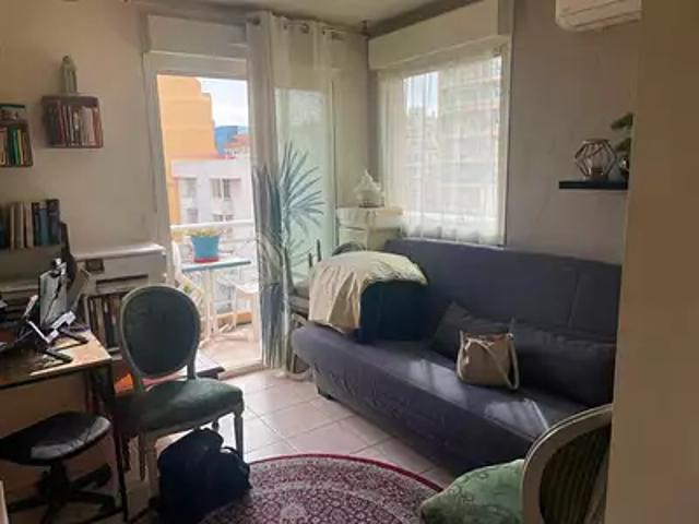 Nice 06200 Achat / Vente appartement 1 pièce t1 au dernier étage