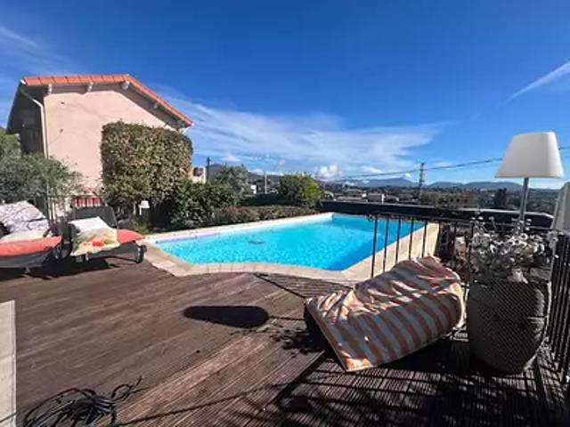 Nice 06200 Location maison 5 pièces t5 piscine jardin