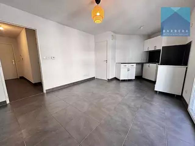 Nice 06300 Achat / Vente appartement 2 pièces t2