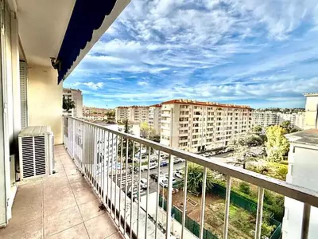 Nice 06300 Achat / Vente appartement 3 pièces t3