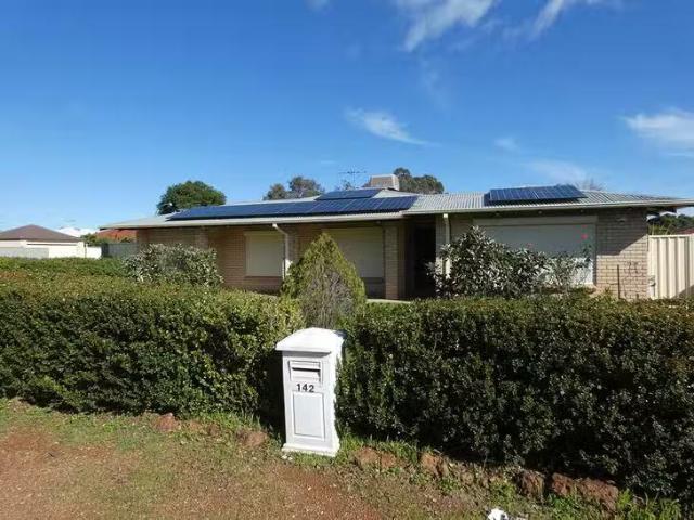 Unique 142 Blackadder Road, Swan View, WA 6056