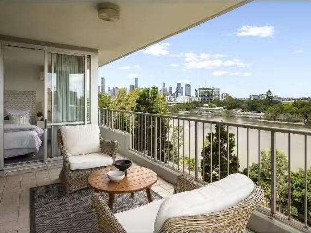 For Rent! 14/56 Dunmore Terrace, AUCHENFLOWER Apartment for re.