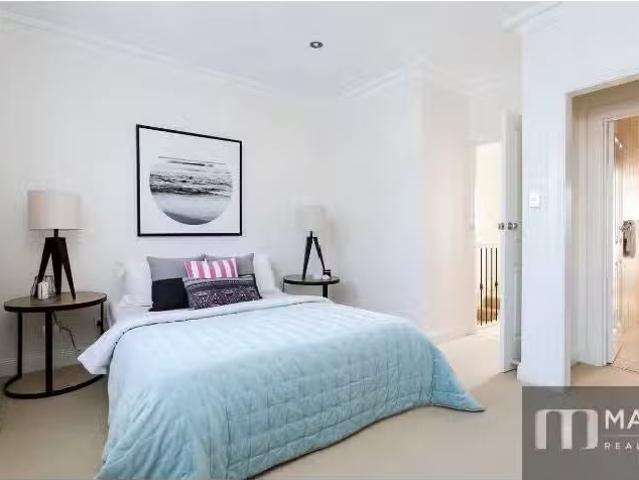 Charming 14 Marian Street, North Adelaide Townhouse for rent.