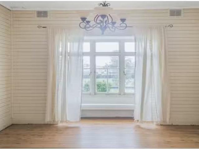 For Rent! 14 Nevell Street, Clandulla House for rent Listed b.