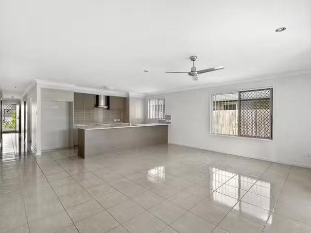 Cheap 14 Clancy Court, Rothwell, QLD 4022