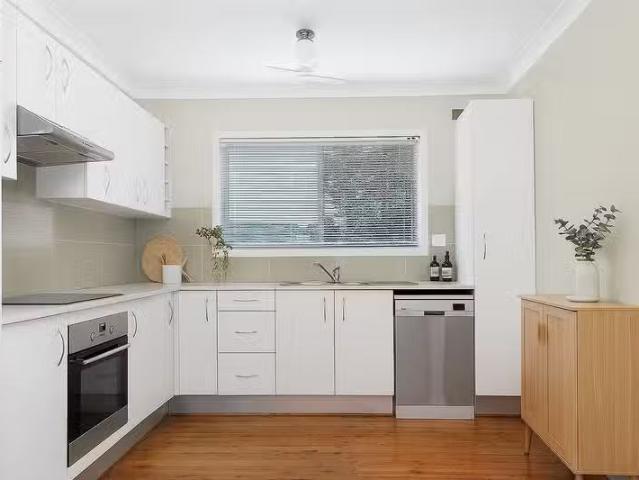New 14 Cleary Avenue, Kanahooka, NSW 2530 House for Rent