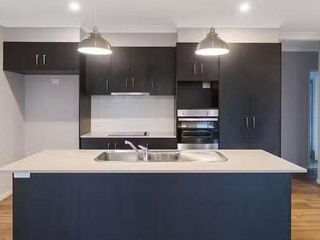 Rental! 14 Crooke Street, Highfields, QLD 4352
