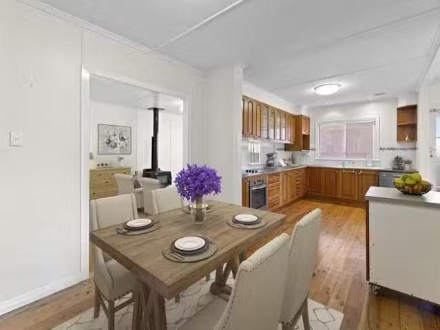 Rental! 14 Dunne Street, Harristown, QLD 4350