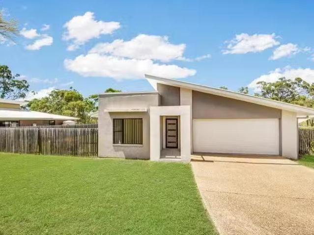For Rent! 14 Giles Street, Glen Eden, QLD 4680