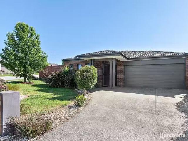 For Rent! 14 Highland Way, WARRAGUL, VIC 3820 House for Rent