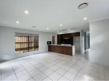 Charming 14 Lumsden Avenue, North Kellyville Apartment for ren.