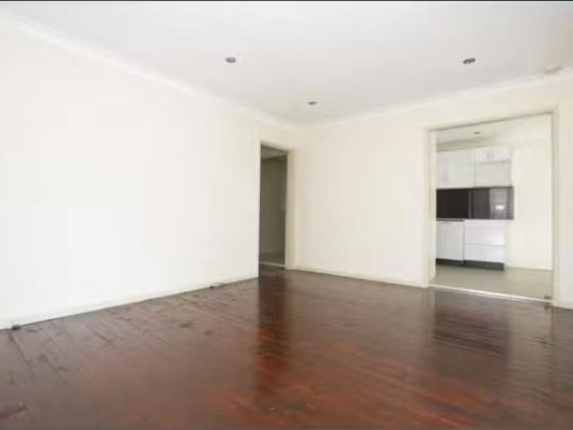 Just in! 14 Taranaki Avenue, LETHBRIDGE PARK House for rent L.