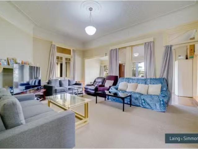 Nice 153 Faulkner Street, Armidale House for rent Listed by A.