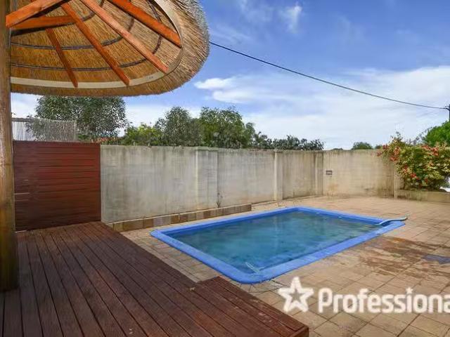 Cozy 1/50 Gibson Street, Mandurah, WA 6210