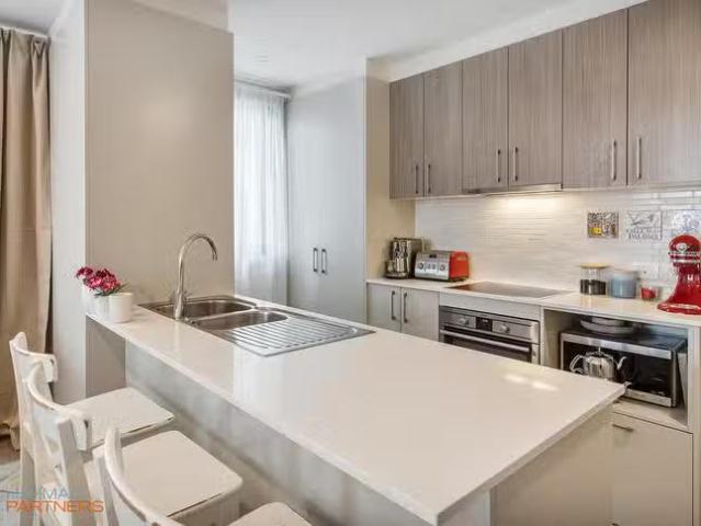 Cheap 15/109 Canberra Avenue, Griffith, ACT 2603