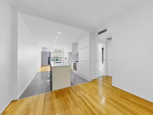 Cozy 15/200 Riding Road, Balmoral, QLD 4171