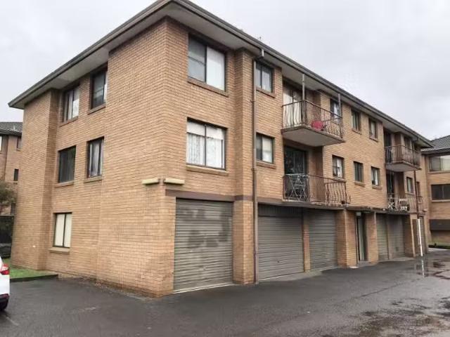 For Rent! 15/40 Luxford Road, MOUNT DRUITT House for rent Lis.