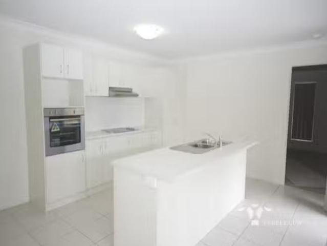 Cozy 1/54 Pendragon Street, Raceview, QLD 4305