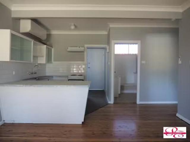 Charming 1/56 Anne Street, Moree House for rent Listed by Dom.