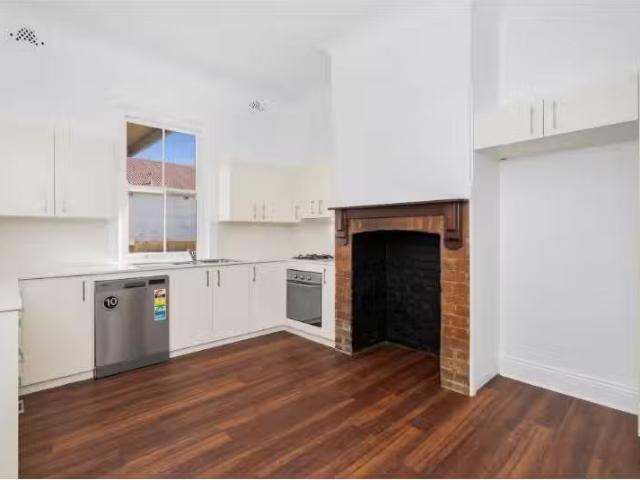 Nice 158 Nicholson St, Goulburn House for rent Listed by Nata.