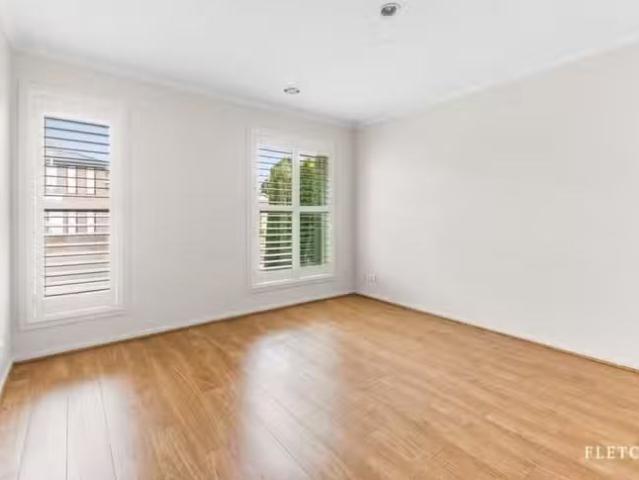 Cozy 15 Manna Way, Point Cook VIC 3030 House For Lease