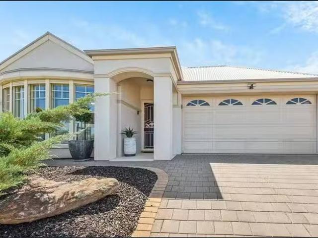 Deal! 15 Mornington Place, Reynella, SA 5161