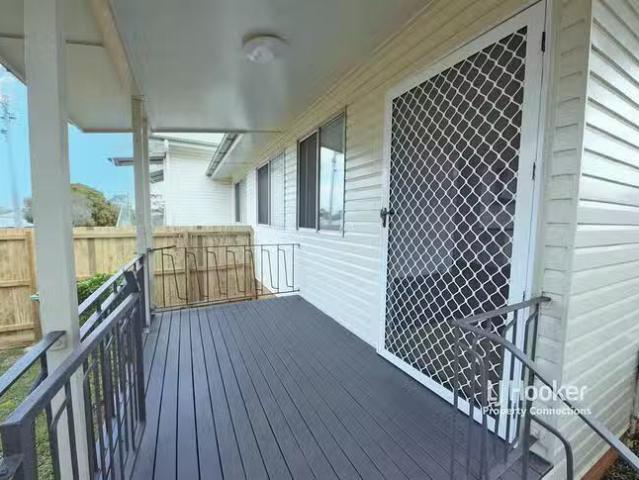 Unique 1/5 Baldwin Street, Petrie, QLD 4502
