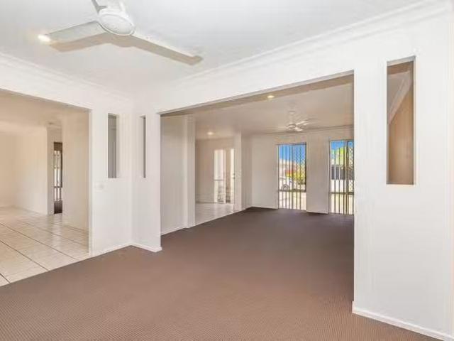 Cozy 15 Calvary Crescent, Boondall, QLD 4034
