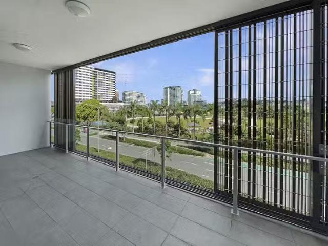 Unique 15 Finnegan Street, Hamilton, QLD 4007
