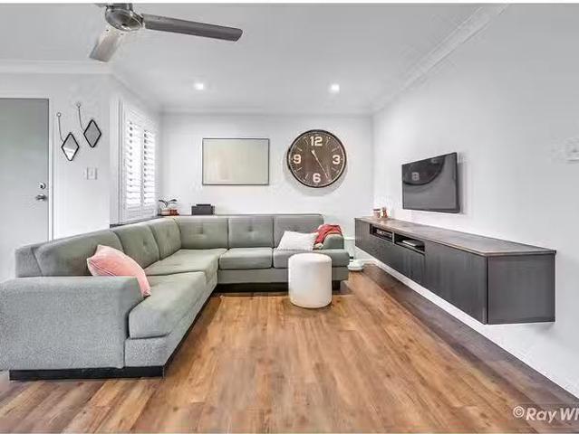 Charming 15 Hoffmann Street, Norman Gardens, QLD 4701