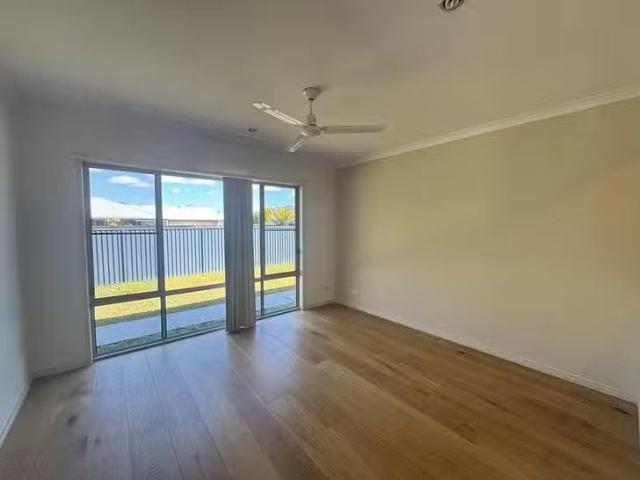 Unique 15 Parkside Drive, Beerwah, QLD 4519
