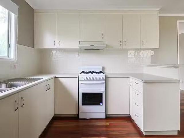 Just in! 15 Penda Avenue, New Auckland, QLD 4680