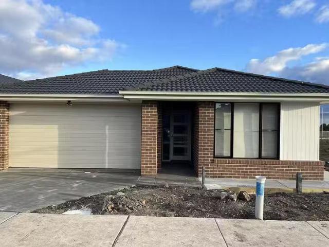 Rental! 15 Supernova Street, Wollert, VIC 3750