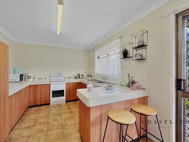 Rental! 15 Seabreeze Street, Bargara, QLD 4670