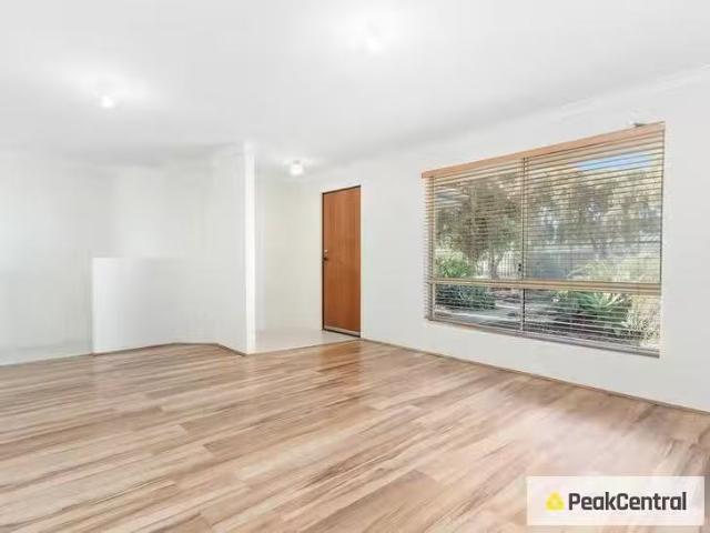 Unique 15 Springfield Court, Warnbro, WA 6169
