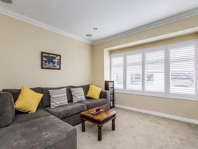 Cozy 15B Hammersmith Court, Joondalup, WA 6027