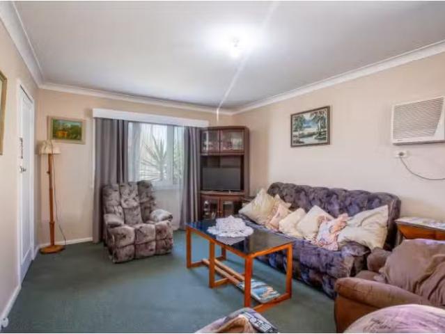 Nice 160 Wantigong Street, NORTH ALBURY House for rent Listed.