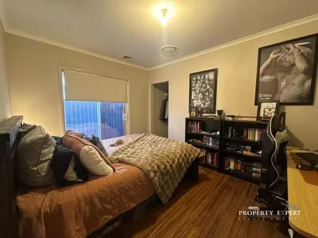 Charming 160 Elara Boulevard, Marsden Park House for rent Lis.