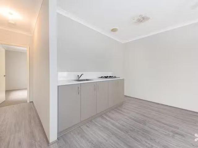 Just in! 1/60B Bert Street, Gosnells, WA 6110