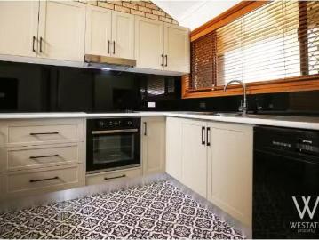 New 16/142 Durham Street, Bathurst Apartment for rent Listed.
