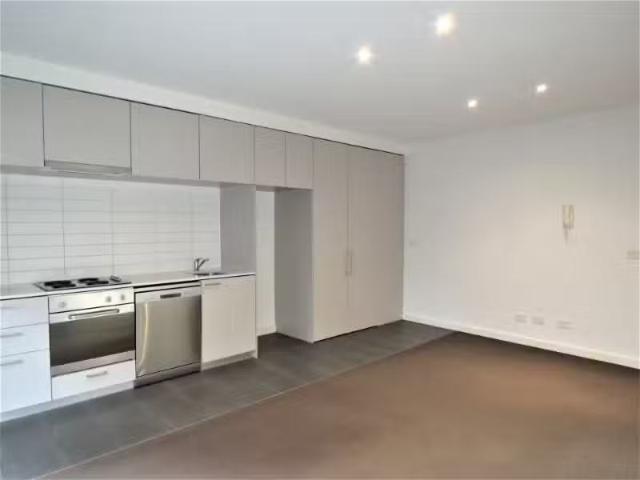 Charming 16/34 Smith Street, Collingwood Apartment for rent L.