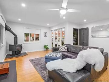 New 1/67 Dansie Street, GREENSLOPES Townhouse for rent Listed.