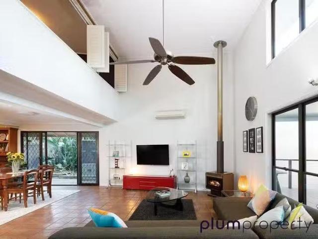 Deal! 165 Jesmond Road, Indooroopilly, QLD 4068