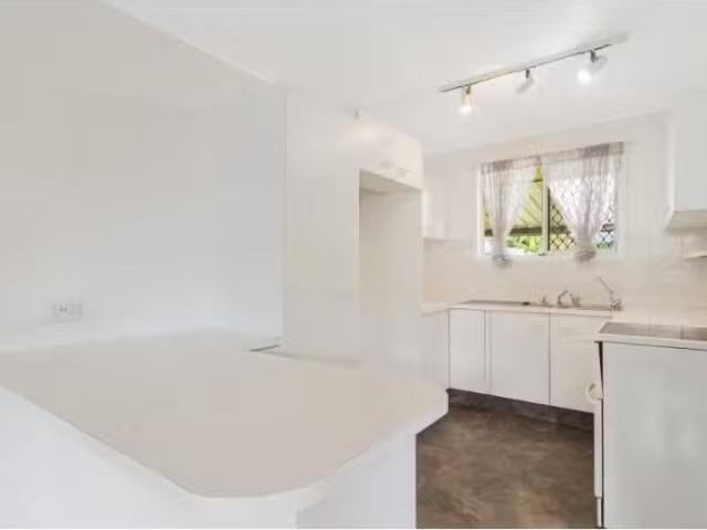New 168 Kennedy Drive, Tweed Heads West House for rent Listed.