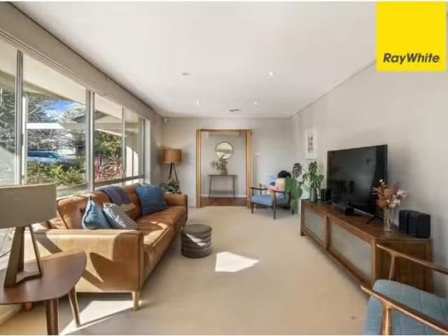 New 16 Ambara Place, ARANDA House for rent Listed by Matthew.