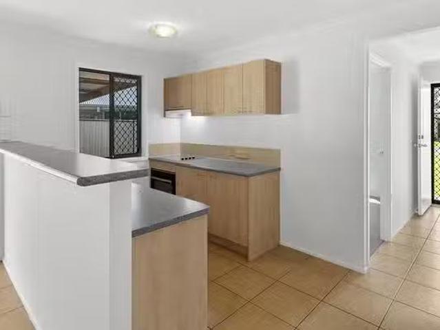Unique 16 Breakwater Court, Deception Bay, QLD 4508