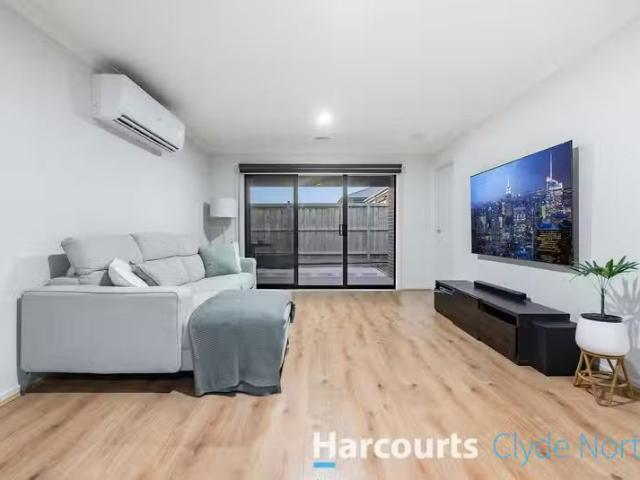Just in! 16 Brickwood Street, CLYDE, VIC 3978 House for Rent