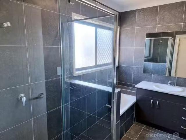 Cheap 16 Dannielle Circuit, Lawnton, QLD 4501