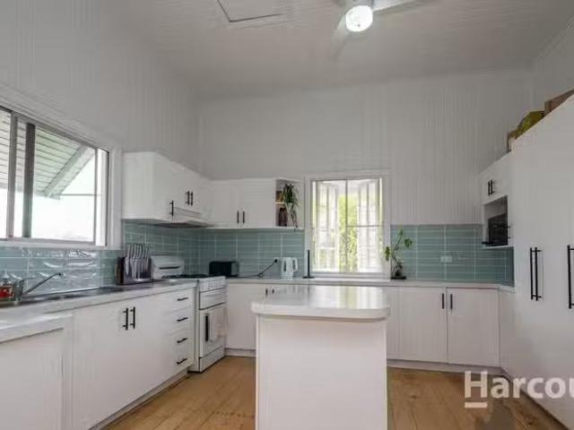 Nice 16 Lamb Street, WALKERVALE, QLD 4670 House for Rent