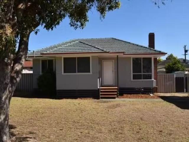 Nice 16 Stinton Street, Carey Park, WA 6230
